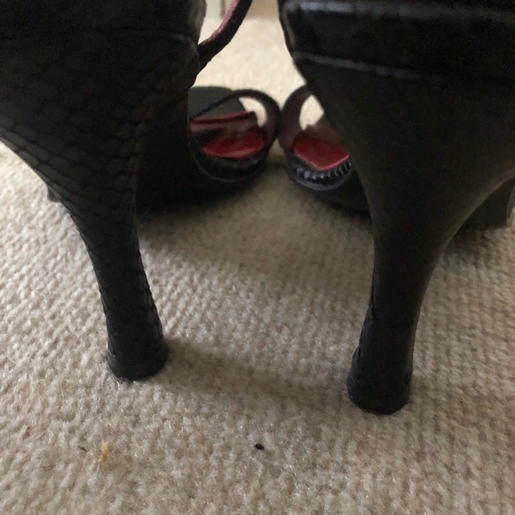 Donald J Pliner Couture Black Heels - Picture 6 of 6